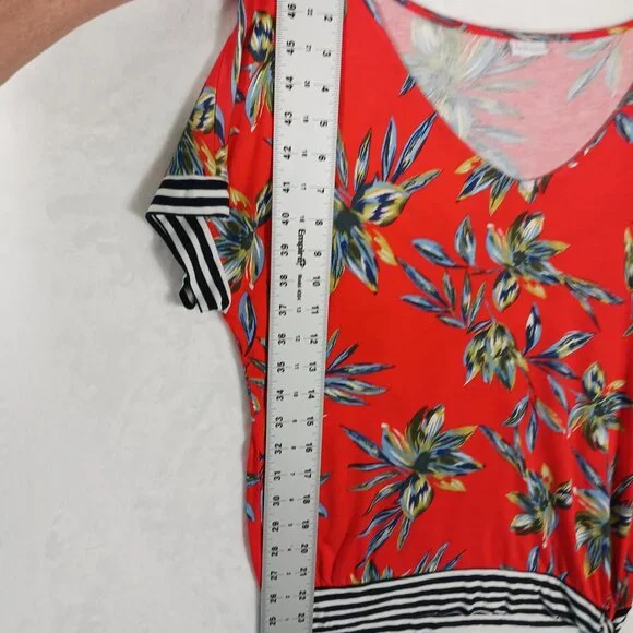 Lascana Capri's & Top Set Size 6 Red Floral Print Wide Leg Capris. Short Sleeve - Picture 11 of 16